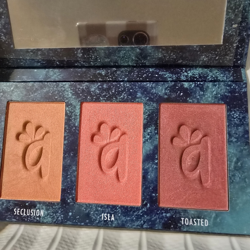 Ace Beaute Blush Palette